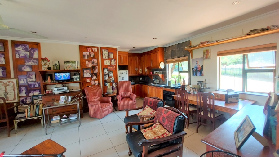 7 Bedroom Property for Sale in Birdwood Estate North West